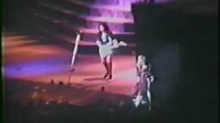 Motley Crue Fight For Your Rights live 1985 Detroit Michigan