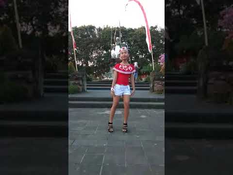 Berkibarlah bendera negeriku : Putu Ayu Widyastiti (SD4-6)