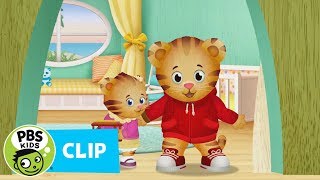 IT&#39;S A BEAUTIFUL DAY IN MY NEIGHBORHOOD | Baby Margaret&#39;s Wheels on the Trolley Song | PBS KIDS