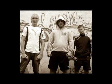 5. NA TYCH SAMYCH FALACH II  FEAT. DeXteR - nrSekta Na Bitach zza Oceanu