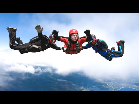 I tried getting my skydiving licence!