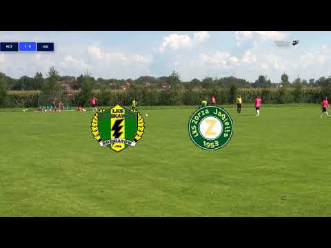 Pierwsza połowa meczu LKS Błyskawica Rożniatów  - Zorza Jagiełła