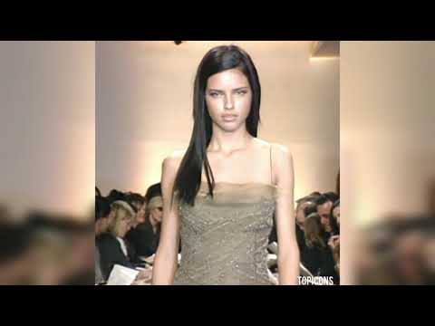 Carolina Bittencourt e Adriana Lima para Vera Wang - Inverno 2000