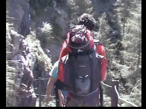 DAL RIFUGIO CALVI AL RIFUGIO GEMELLI