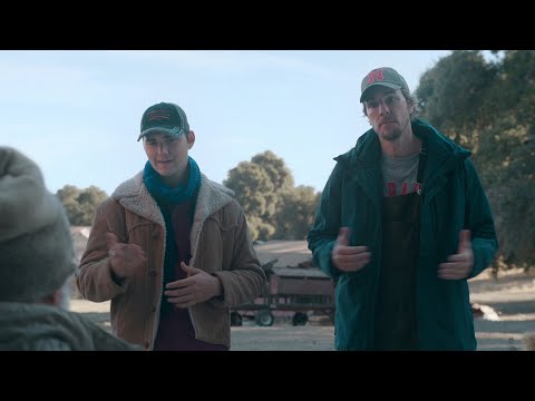 Mike and Jacob Give Rudy Opposing Advice - Bless This Mess