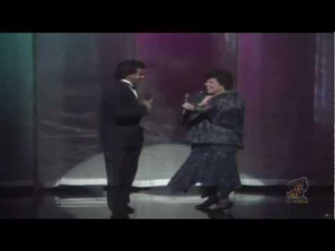 Johnny Mathis & Patti Austin - Too Much, Too Little, Too Late