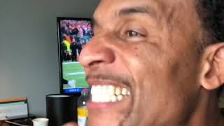 WHY CANT WOMEN GET THEIR FOOD ORDER TOGETHER!! 😩😩😂😂