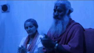 preview picture of video 'Hari Om Ramana - Swami Nardanand ji - Satsang em Americana/SP 13 de Setembro de 2012'