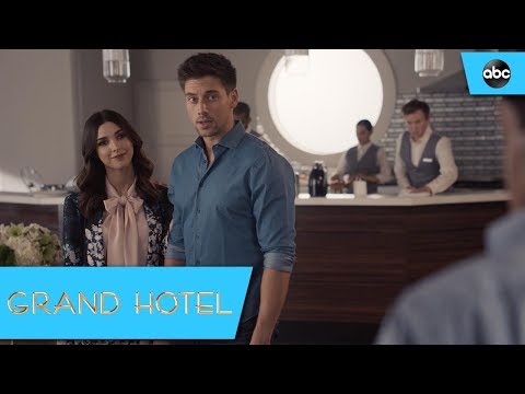 Alicia And Danny Make Their Relationship Public - Grand Hotel