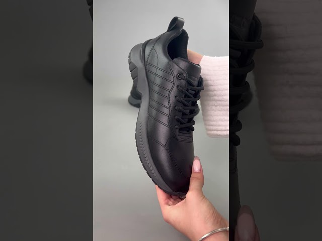 Чоботи жіночі шкіряні байка хутро 592641 Чорний Кросівки чоловічі шкіряні 589952 Чорні