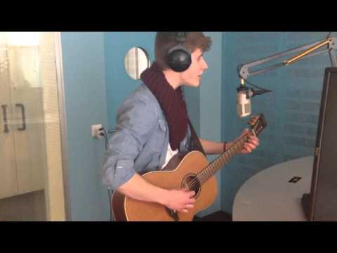 Damian Lynn im FM1 Studio