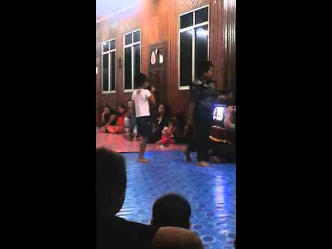 Makin sayau ngasuh lelengau