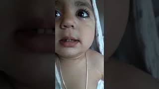 طفل بردان مضحك
