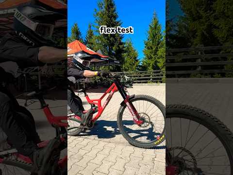 So little flex | NEW RockShox Boxxer test #downhill #downhillbike #mtb #bike #bikelife