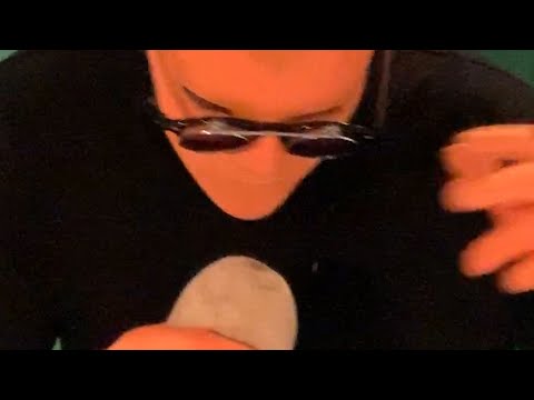 Are Funny Mics Funny?