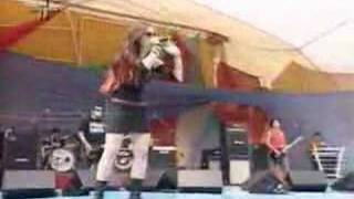 pitty emboscada &#39;clip&#39; rock