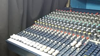 Video thumbnail for MIXER SOUNDCRAFT FX16ii by Patria AG