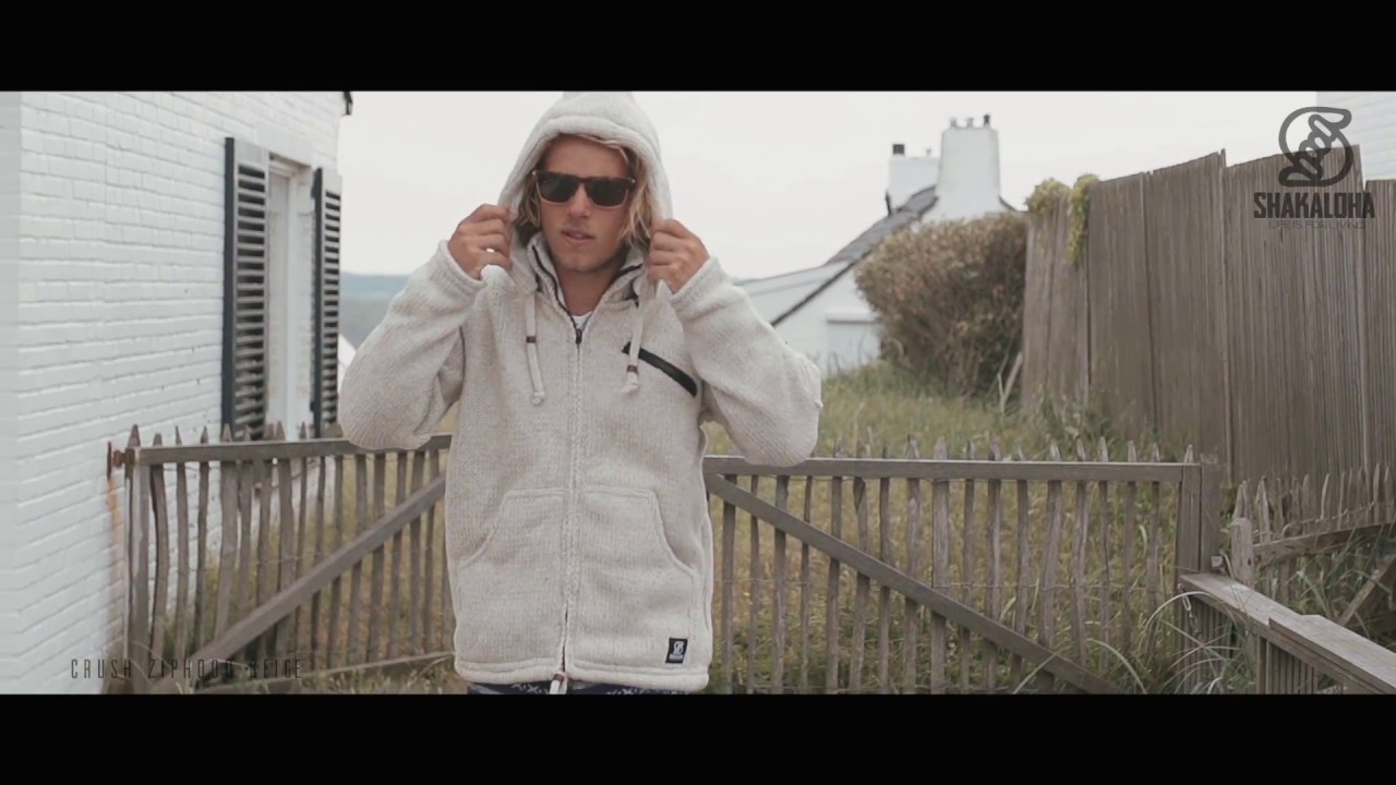 Shakaloha Crush Ziphood Beige wollen vest met fleece voering en afneembare capuchon.