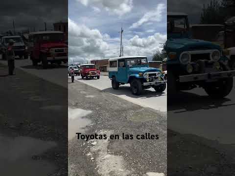 Primer desfile y exhibición de autos clásicos-antiguos en Susa-Cundinamarca #toyota #suzuki #parati