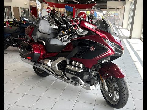 2018 Honda Gold Wing Tour Airbag Automatic DCT in Kaukauna, Wisconsin - Video 1