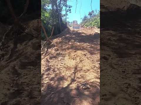 abrindo estrada no acaba vida Niquelândia GO