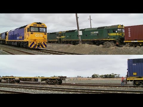 7902V Mildura Containers With Faulty Wagon - PoathTV Australian Trains & Railways