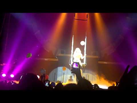 Britney Spears - Don't Lemme Be The Last To Know Live  Femme Fatale Tour Ahoy Rotterdam
