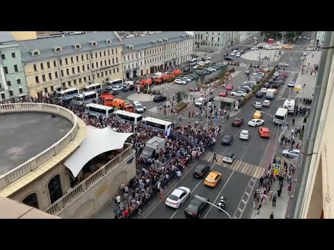 A Mosca proseguono gli arresti di massa dopo manifestazione pro Golunov