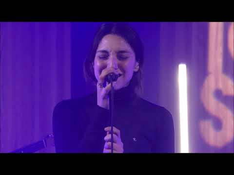 Intergalactic Lovers - Bobbi [live]