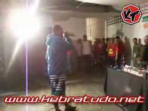 MC TIO B - Ta na Memória / www.kebratudo.net