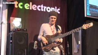 Video thumbnail for Janek Gwizdala trying out TC Electronic's RH450 by TC Electronic