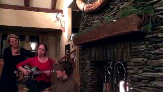 Sarah Jarosz, Aoife O&#39;Donovan &amp; Sarah Watkins - O Holy Night