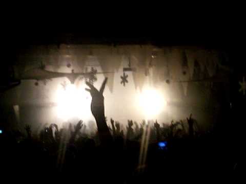 Armin Van Buuren @ the Arches, Glasgow. 26.12.09 Ernesto vs Bastian - Killer Tone