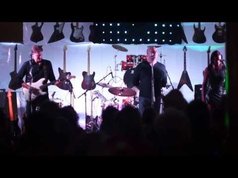 Dark Side Of The Wall - Upton 2013 LIVE - Shine on Crazy Diamond