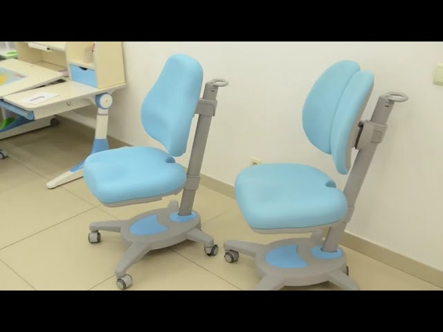 Комплект растущая парта Mealux EVO-40 BL и кресло Onyx Y-110 BL голубой в Петрозаводске - видео 4