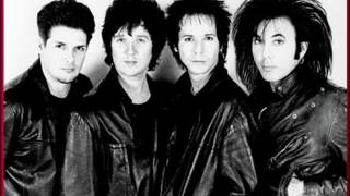 The Romantics - Rock You Up (live)