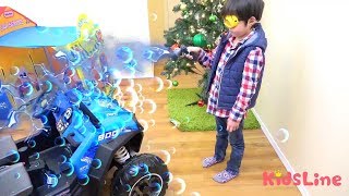 ガソリンスタンド屋さんごっこで洗車するよ！！ おゆうぎ こうくんねみちゃん video