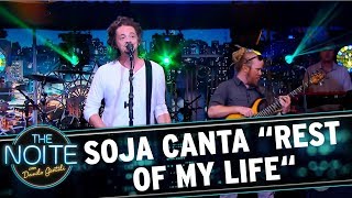 SOJA canta   &quot;Rest Of My Life&quot;  | The Noite (31/10/17)