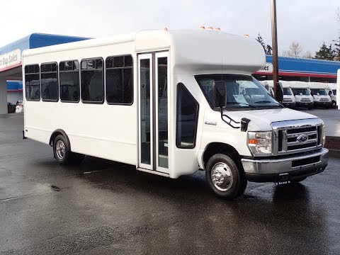 2008 Ford Starcraft 25 Passenger - S32452