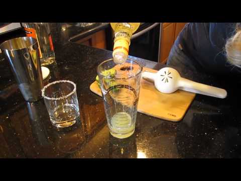 download lagu mp3 mp4 Fresh Lime Juice Margarita, download lagu Fresh Lime Juice Margarita gratis, unduh video klip Fresh Lime Juice Margarita