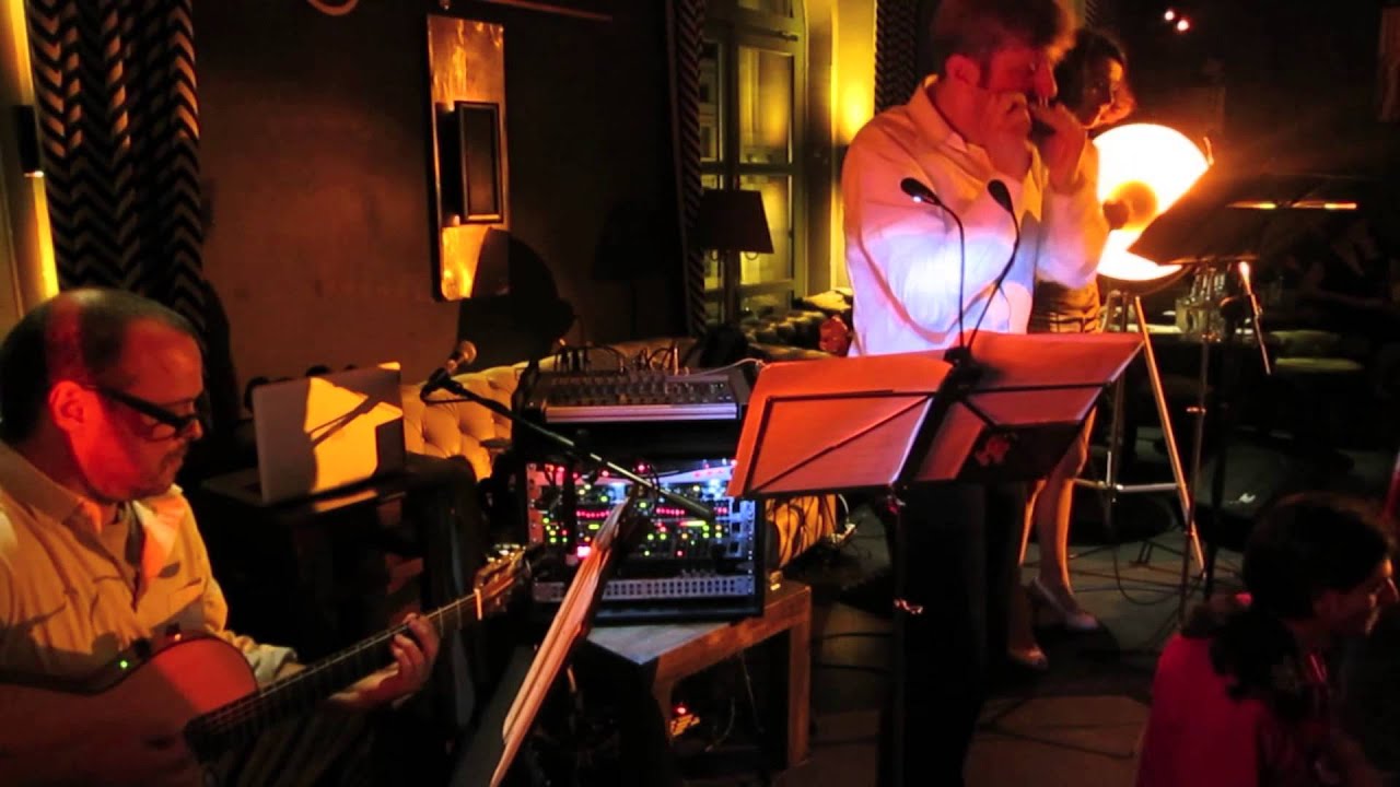 Joe Powers und Duo Lugo Burgos: "Campo Afuera"