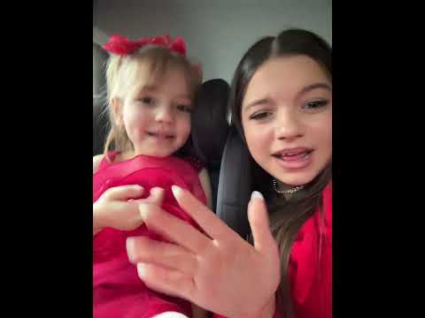 Larisa VS Lamija - LARISA LAJK a LAMIJA SUBSCRIBE…da vidimo ko ce da pobijedi !