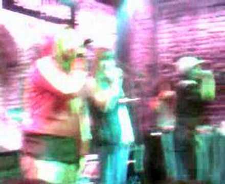 ayßen & Esin iris Ft. çağLa