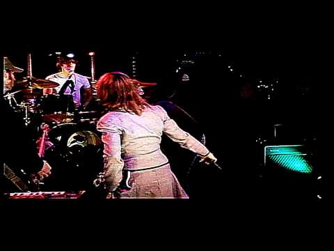 Metric *LIVE* Combat Baby