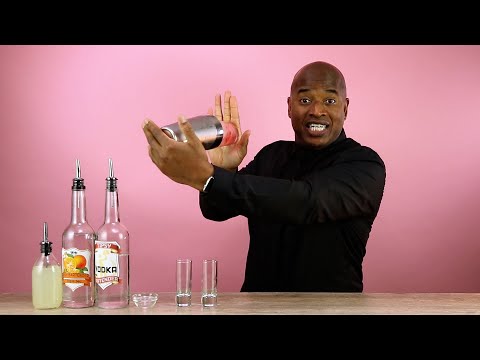 8. How to Shake - Tipsy Bartender Course