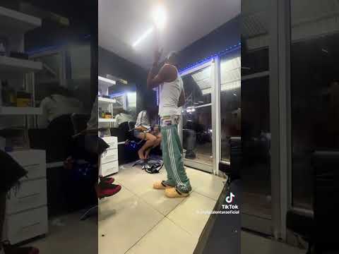 @FOTHERHD #humor #barbero #viralvideo #rochyrd #yosoydelos7mil #entrevista #elpersonajedelasema