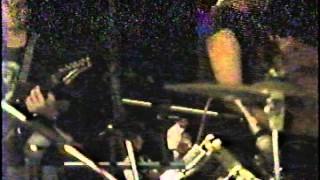 preview picture of video 'Extremo Ódio - Ao vivo em Schroeder-SC (04/03/1995)'