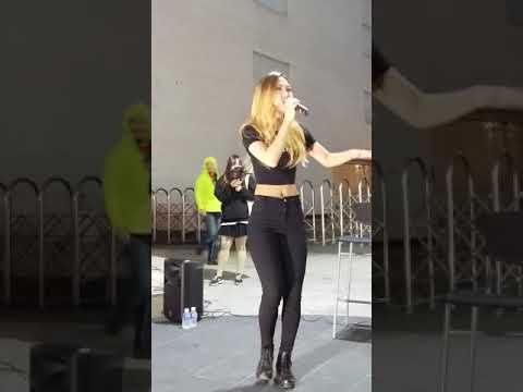 2017.10.27&걷고싶은거리&홍대&유가네닭갈비&버스킹&퀸덤&by큰별