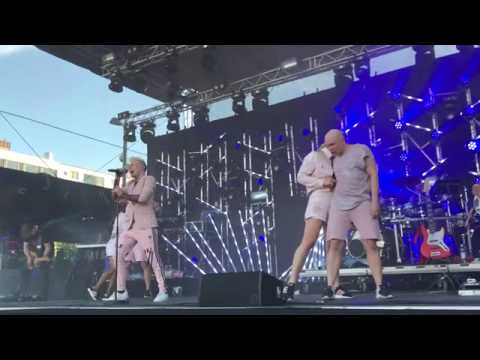 Antti Tuisku Pyydä multa anteeks kunnolla Live 2017