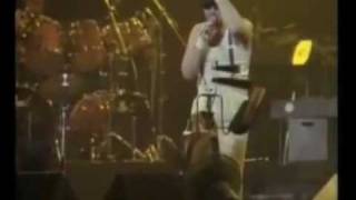 Genesis (medley) Turn It On Again (The Mama Tour 1984)